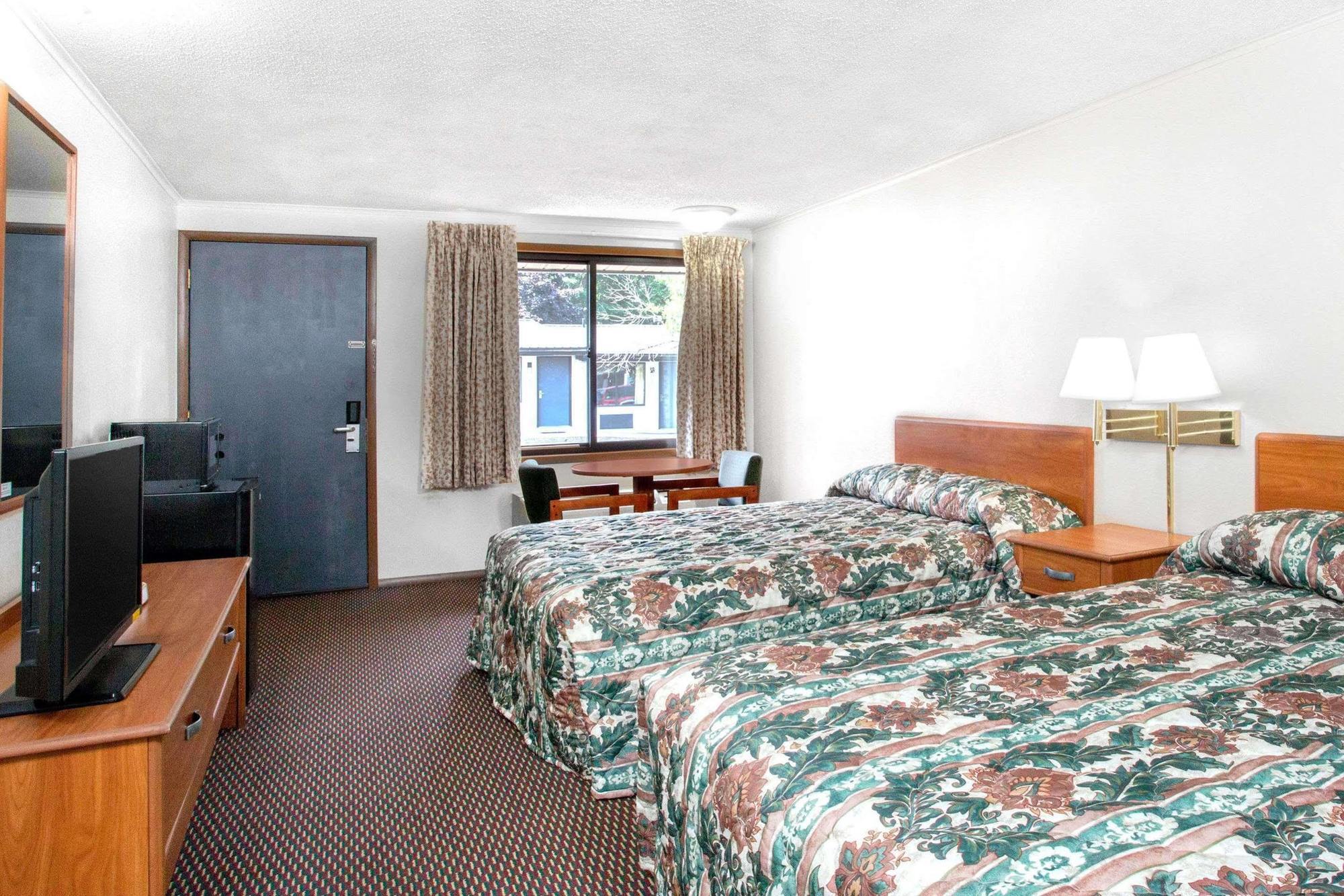 Knights Inn Pittston מראה חיצוני תמונה