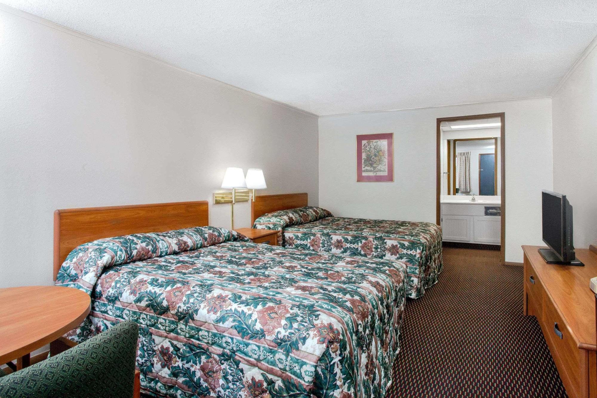 Knights Inn Pittston מראה חיצוני תמונה